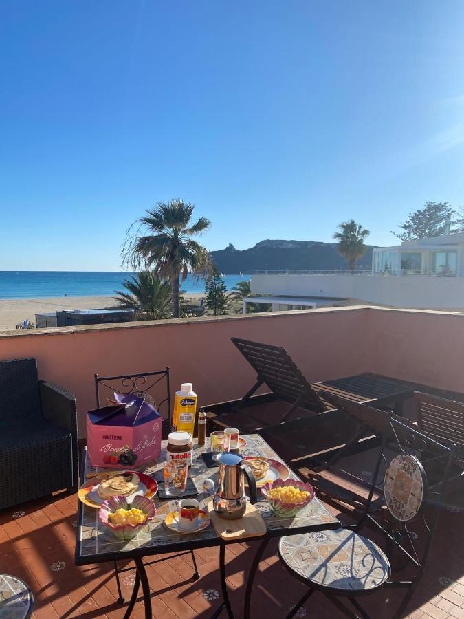 Attico La Terrazza Sul Mare Lägenhet Cagliari Exteriör bild