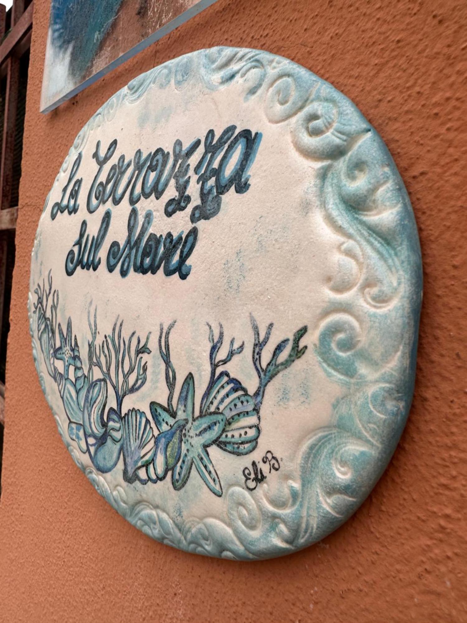 Attico La Terrazza Sul Mare Lägenhet Cagliari Exteriör bild